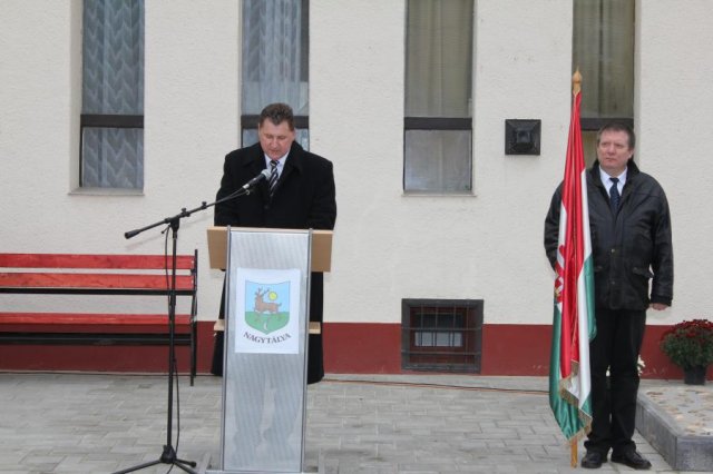 2016-1956-os megemlékezés, emlékmű átadása