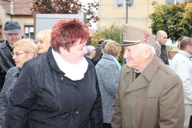 2016-1956-os megemlékezés, emlékmű átadása