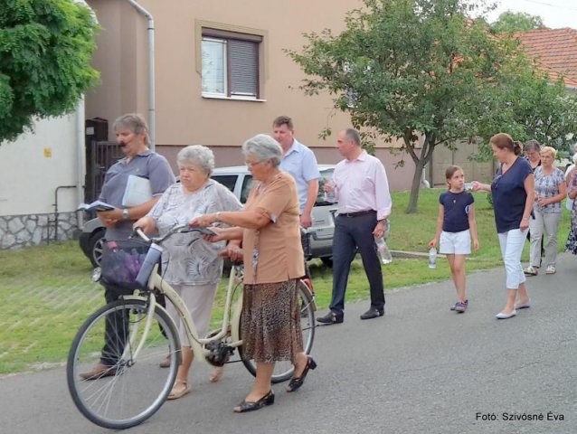 2017 Temetői harangláb és az áthelyezett keresztek megáldása