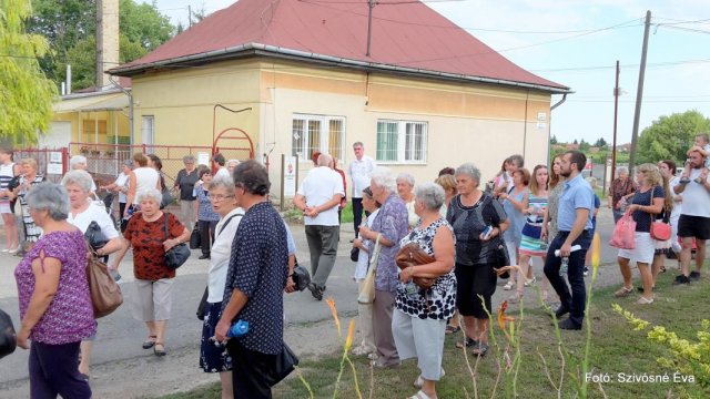2017 Temetői harangláb és az áthelyezett keresztek megáldása
