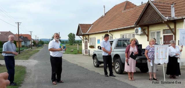 2017 Temetői harangláb és az áthelyezett keresztek megáldása