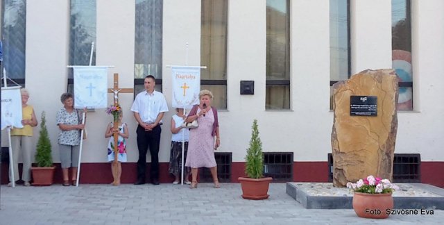 2017 Temetői harangláb és az áthelyezett keresztek megáldása