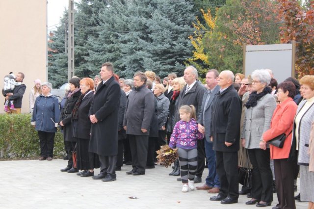 2016-1956-os megemlékezés, emlékmű átadása